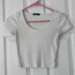 Brandy Melville White Cropped Ribbed Tee